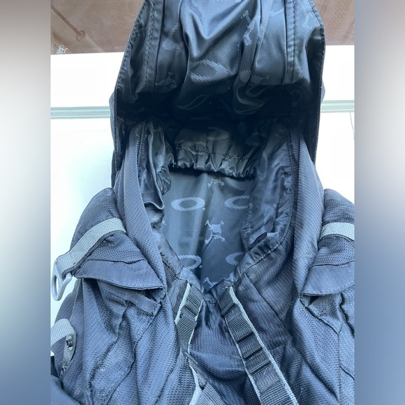 Oakley Tactical Field Gear Backpck - Picture 4 of 7